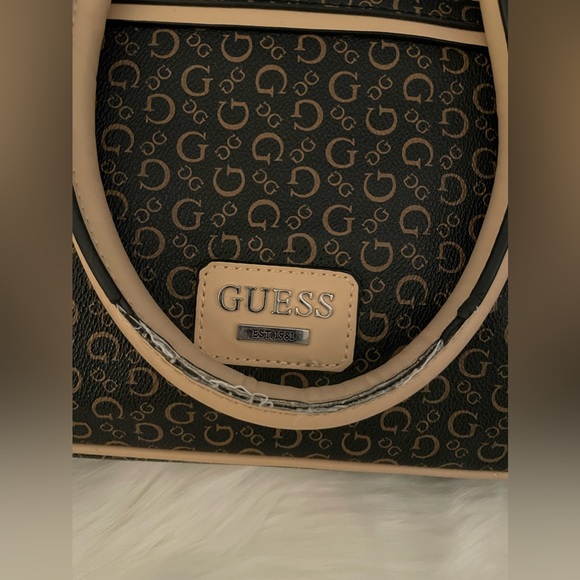 Guess Handbag - Picture 9 of 12